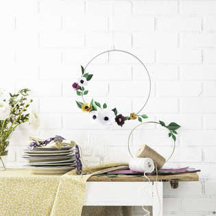 Decorate with summer wreaths