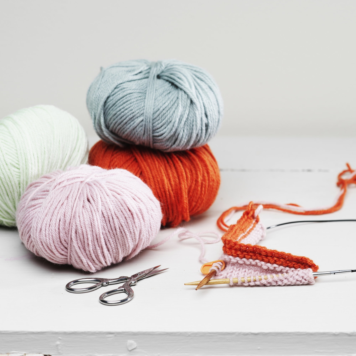 Learn & Create Knitting for beginners lär dig att sticka från grunden!