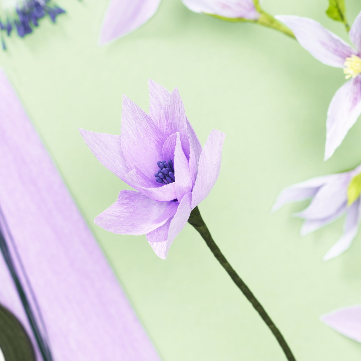 Gör en crêpepappersblomma