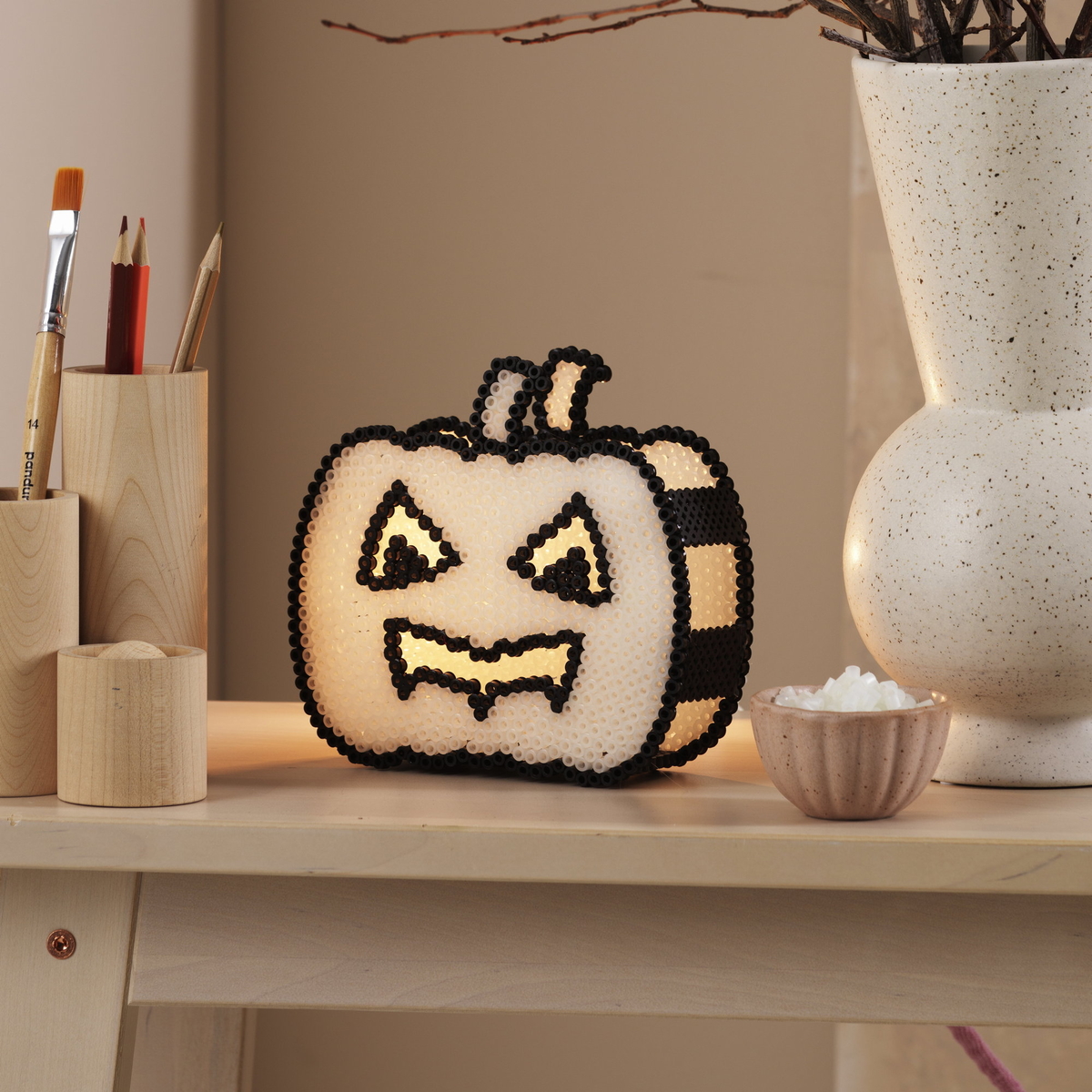 Kurpitsalyhty helmistä