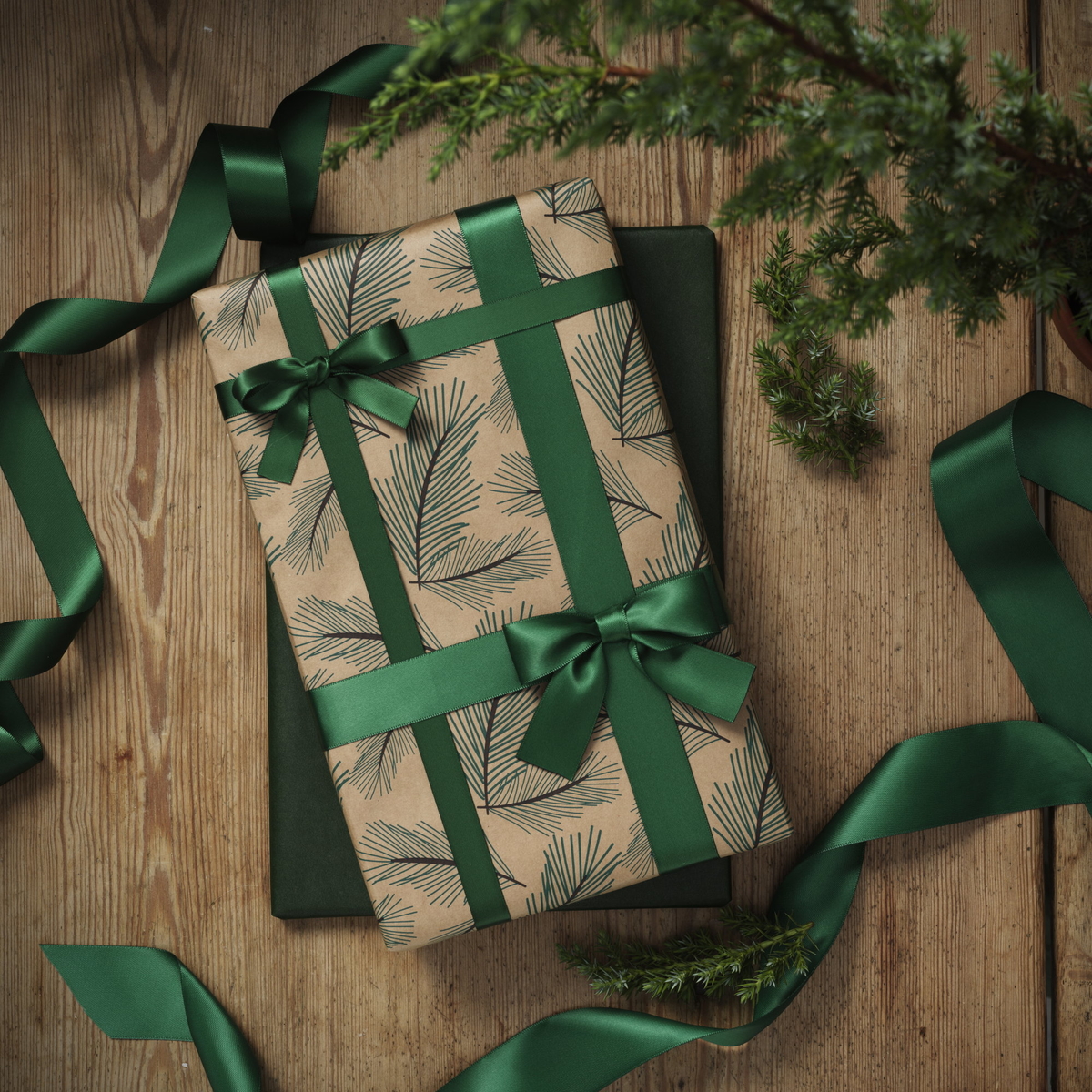 Pynta paket med satinband