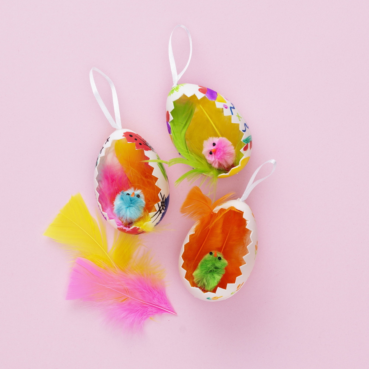 Pyssla nykläckta kycklingar