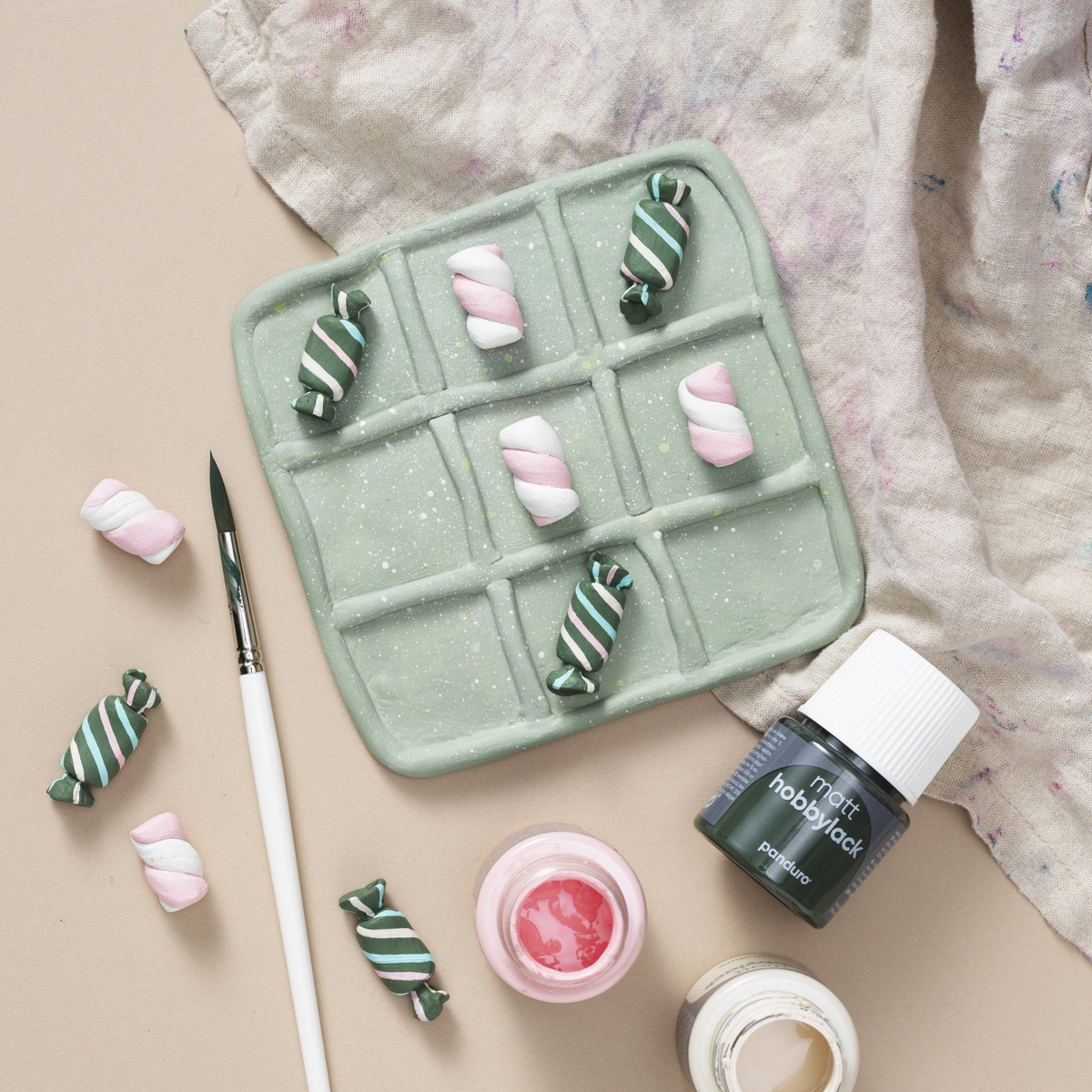 Gör ett luffarschack i lera