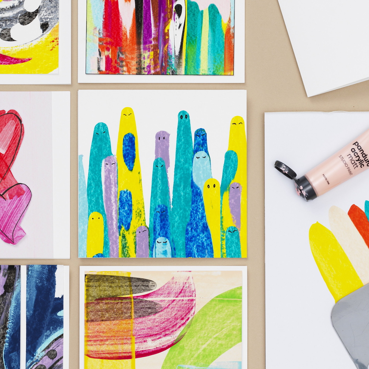 Måla abstrakt med akrylfärg