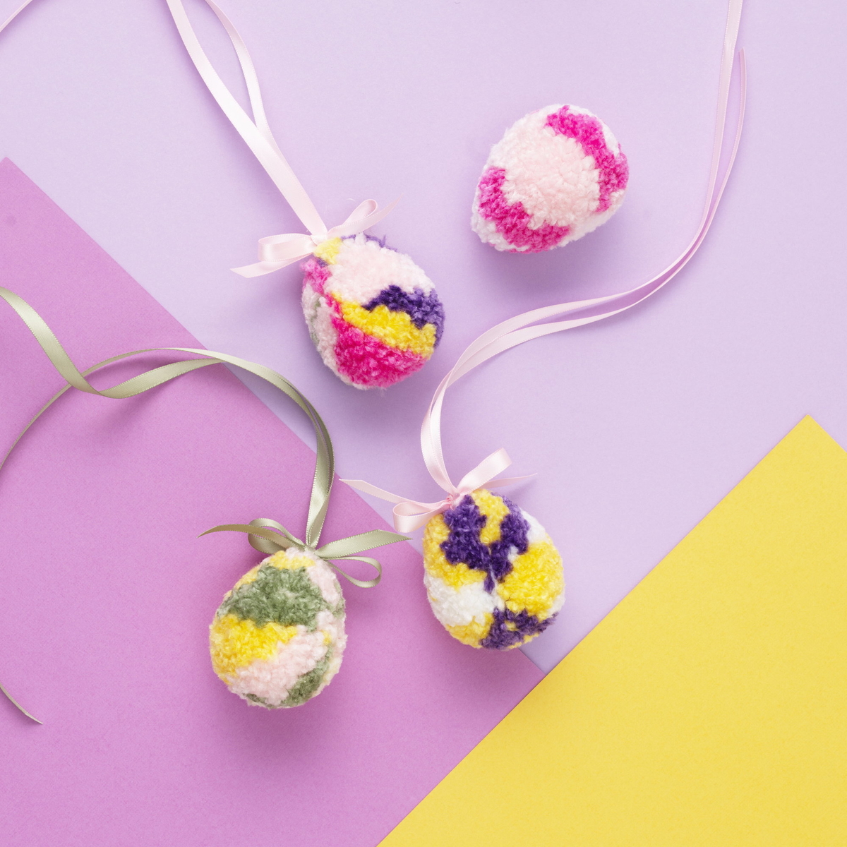 Pyssla fluffiga påskägg