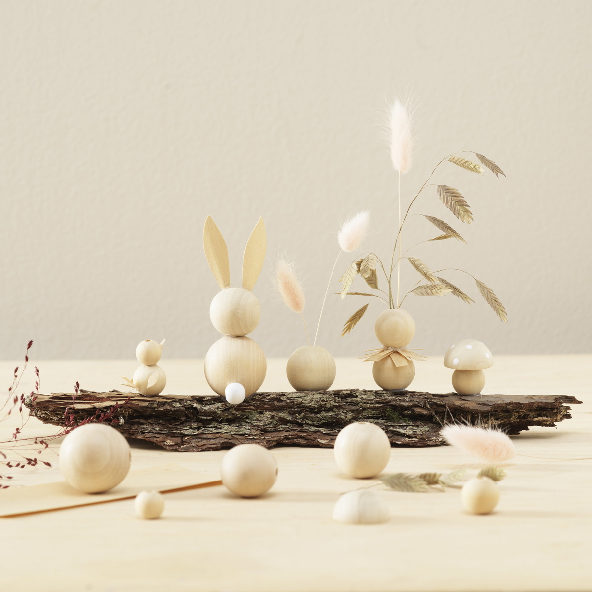 Lag en søt påskescene i tre