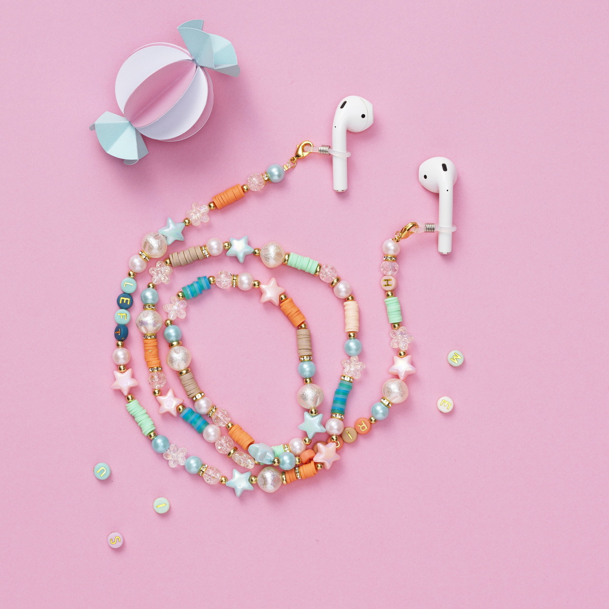 Pärla en halsrem till dina trådlösa hörlurar