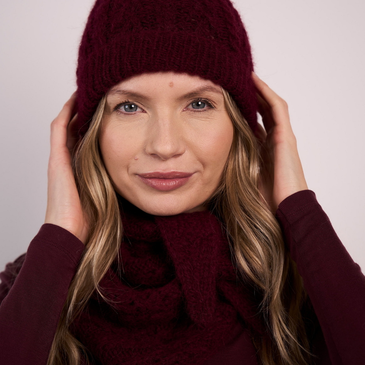 Pipo ja kaulahuivi Softest Alpaca -langasta