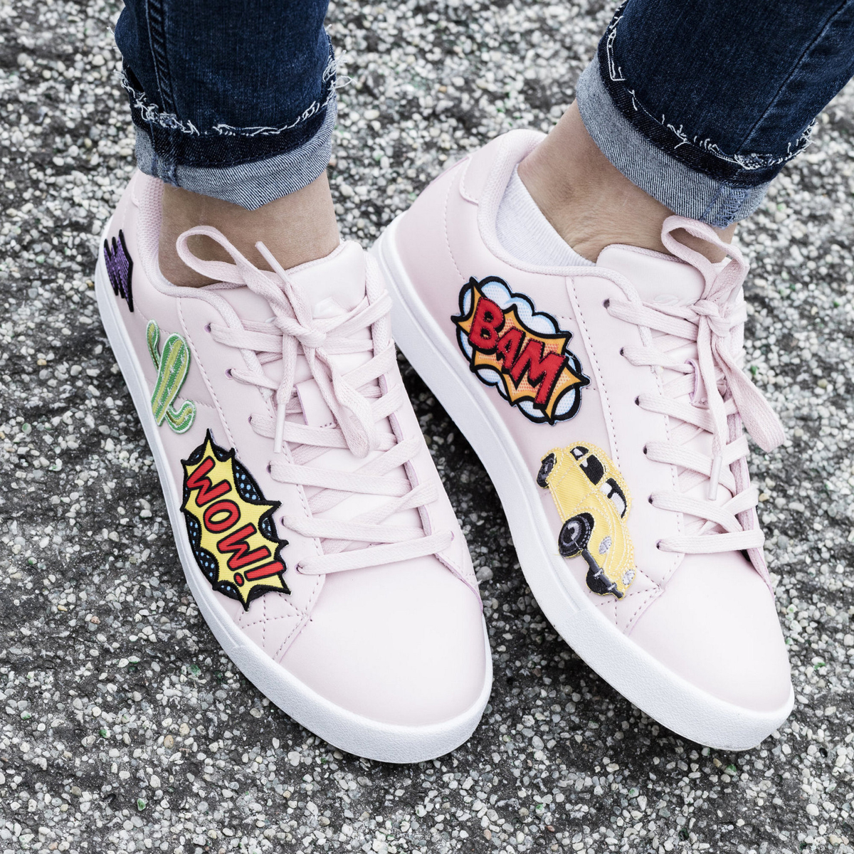 Coola sneakers med Iron-On