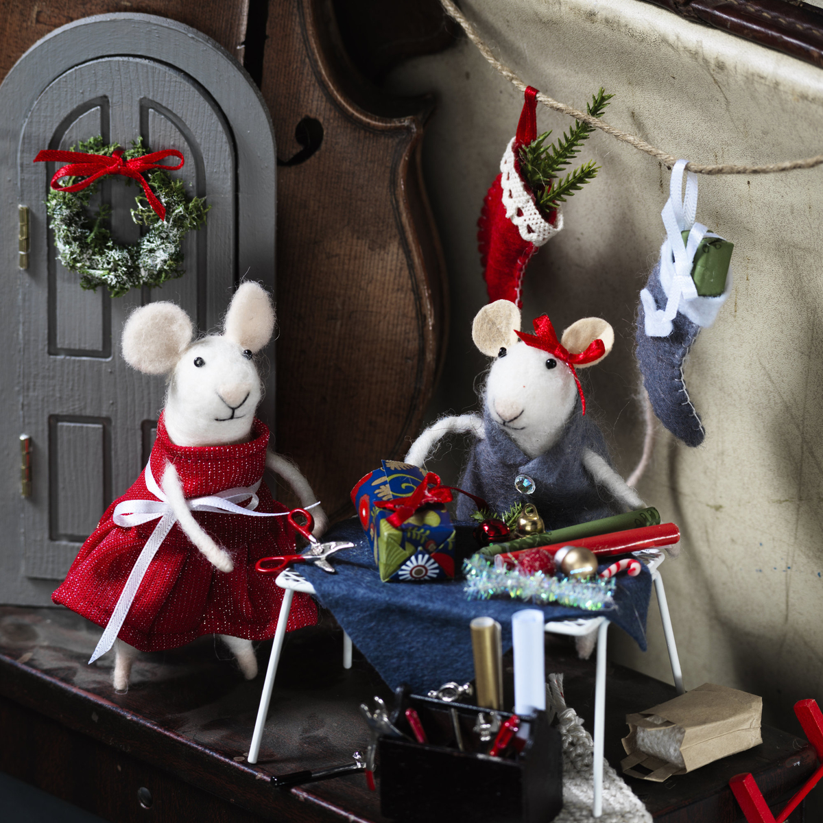 Julemandens værksted med mus