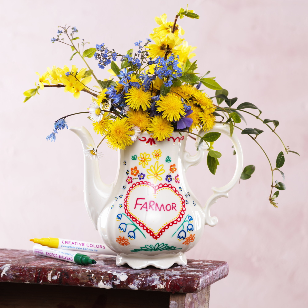 Make painted porcelain gifts