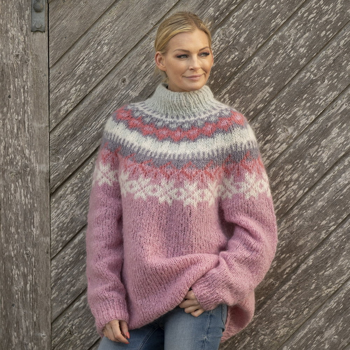 Strikk genseren Nova for dame av Viking Garn